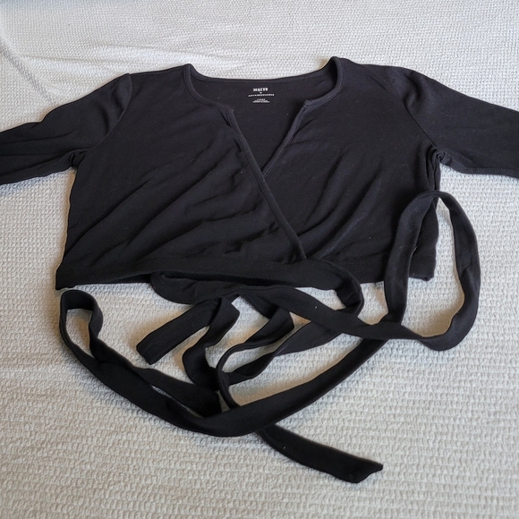 Maeve Black Women's Sweater - Picture 5 of 6